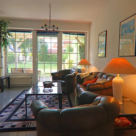 Doppelhaushaelfte Mit Garten Nur 500m Bis Zumstrand