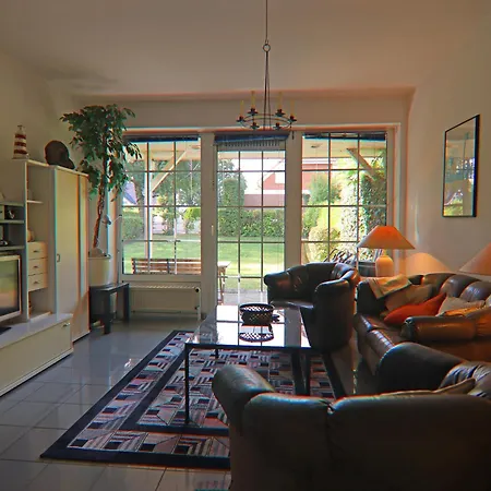 Nyaraló Doppelhaushaelfte Mit Garten Nur 500m Bis Zumstrand *