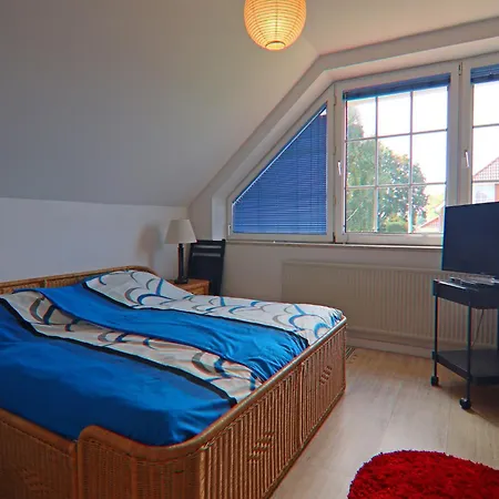 Doppelhaushaelfte Mit Garten Nur 500m Bis Zumstrand